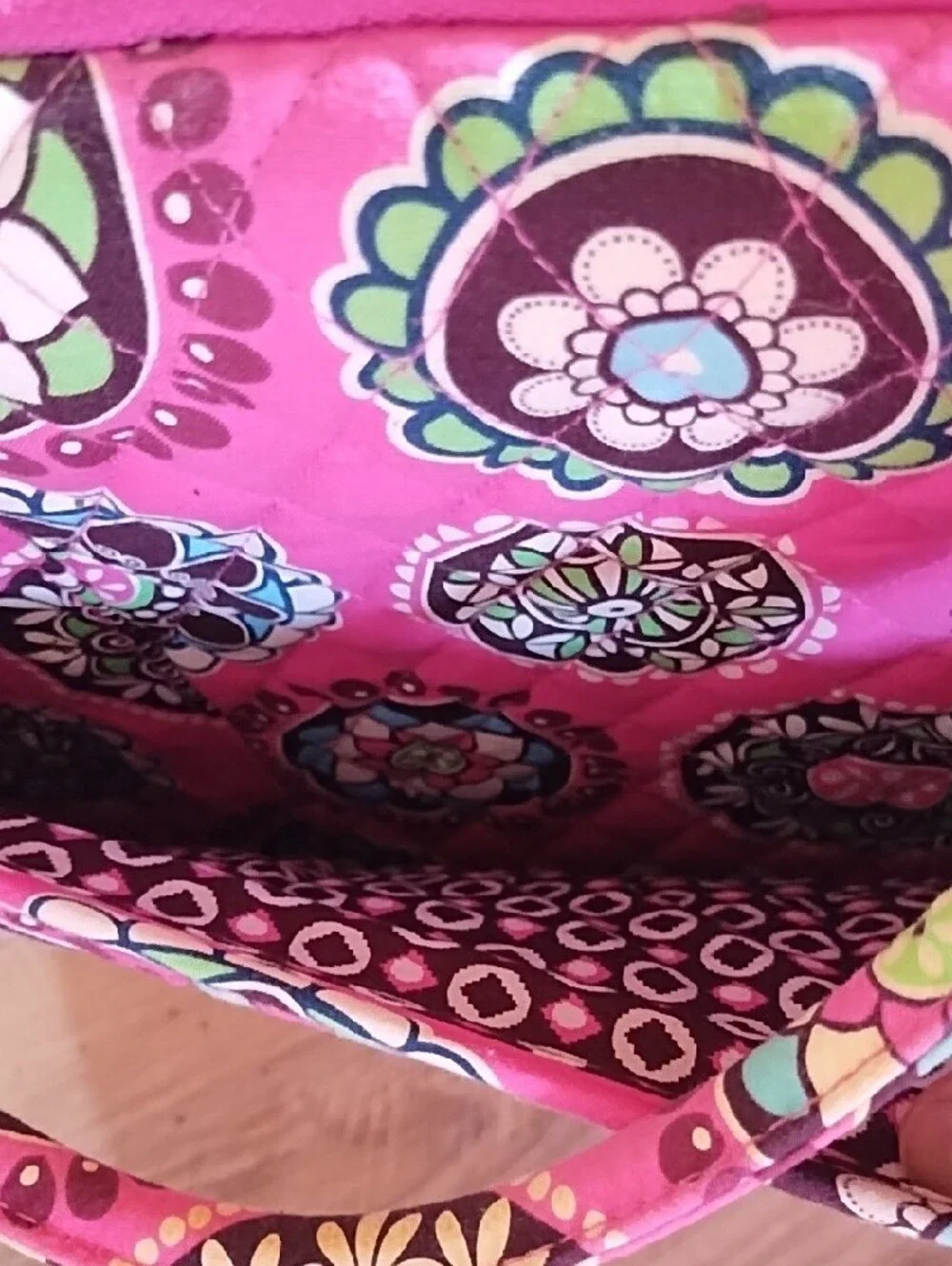 Rare Vera Bradley Pink Cupcake Quilted Floral Medallion Laptop Bag